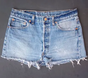 Vintage Levi's 501 USA Cutoff Denim Shorts (JYJ0524-233)