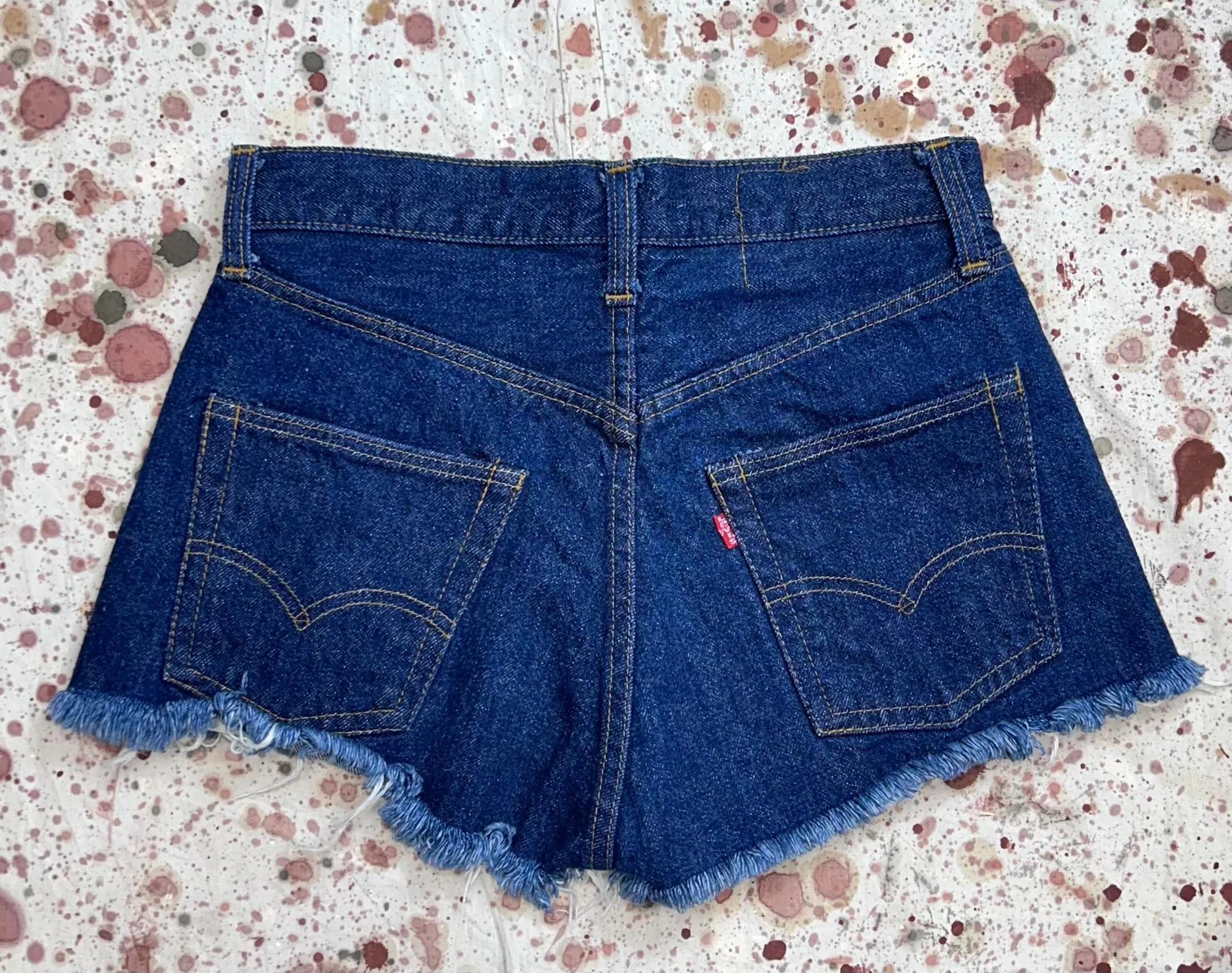 Vintage USA Levi's 501 Red Line Single Stitch Pockets Dark Wash Cut Off Shorts (JYJ0524-227)